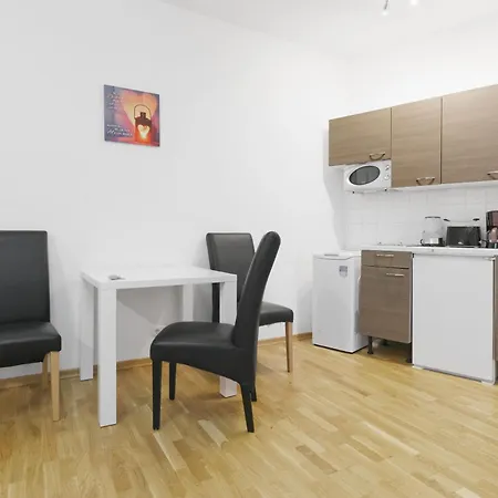 Great Mitte Rosenthaler Platz