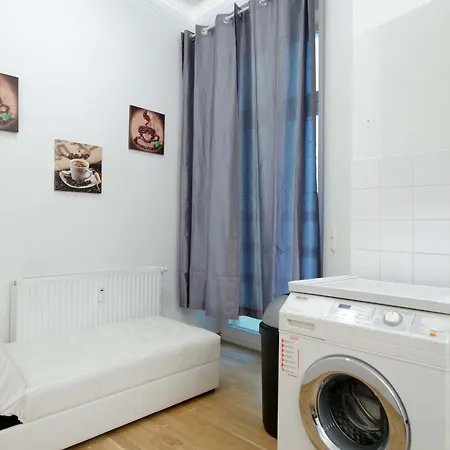 Great Mitte Rosenthaler Platz * Berlin