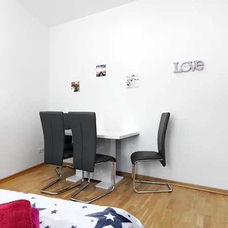 Great Mitte Rosenthaler Platz Apartment