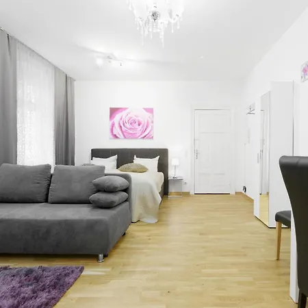 Great Mitte Rosenthaler Platz Berlin