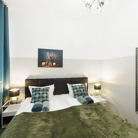 Great Mitte Rosenthaler Platz Berlin